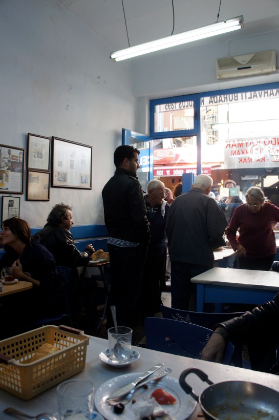 domnu si doamna pando