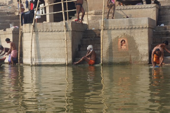 spalatoria de langa ruguri